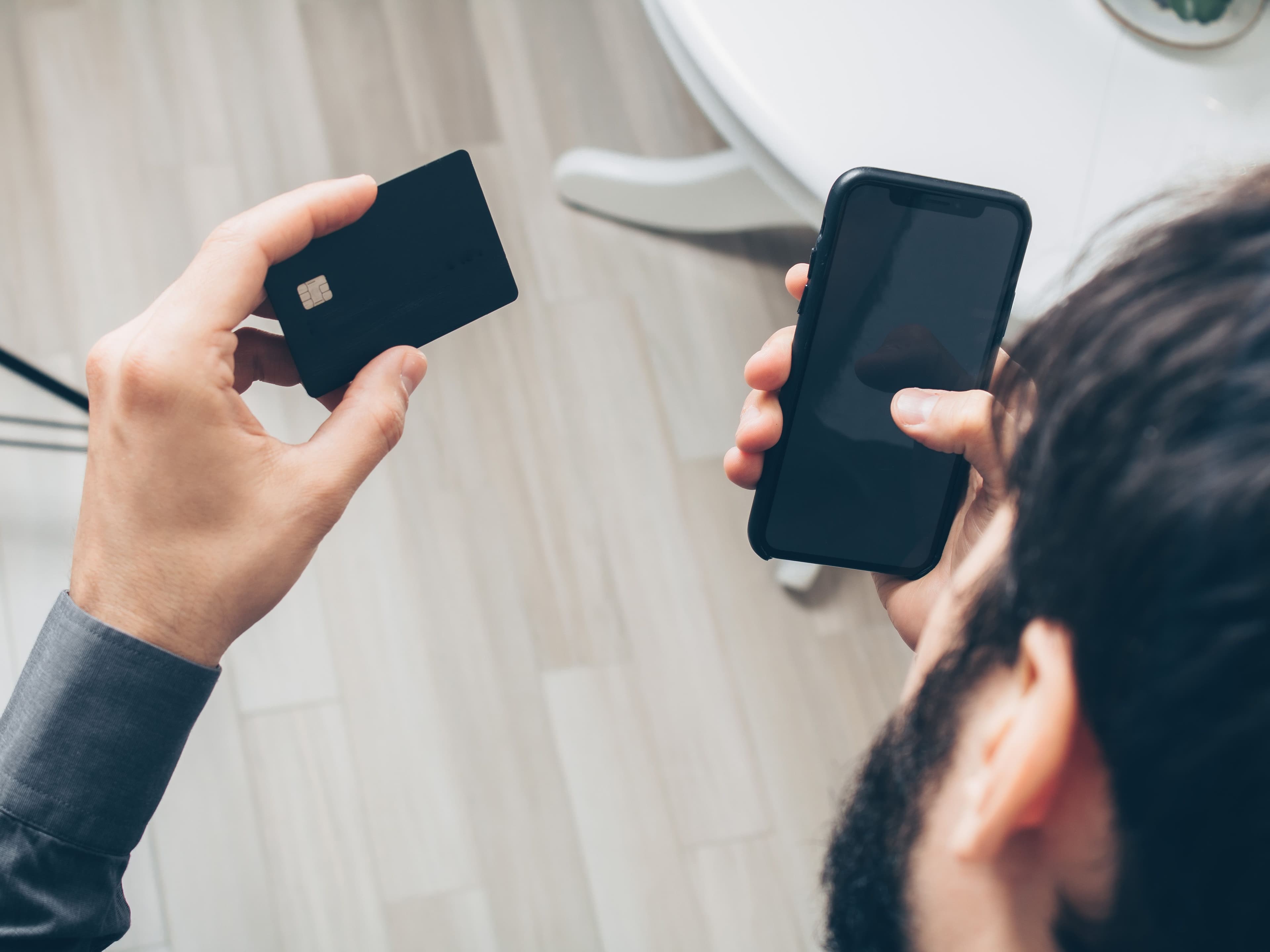 Falso Leilão na Internet — Como Identificar Sites Falsos e Evitar Golpes