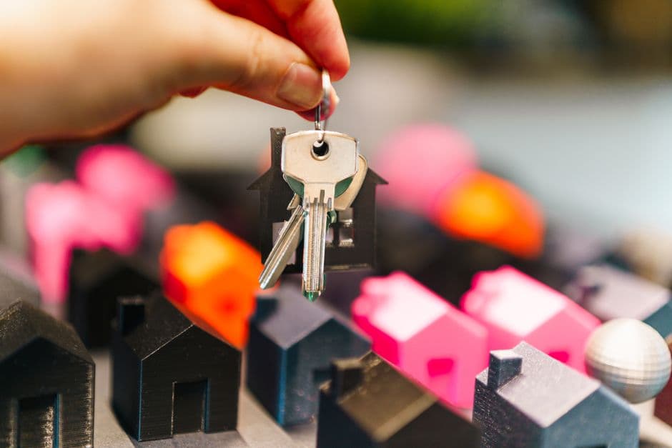 Leilão de Imóveis da Caixa Econômica — Como Arrematar Casas e Apartamentos